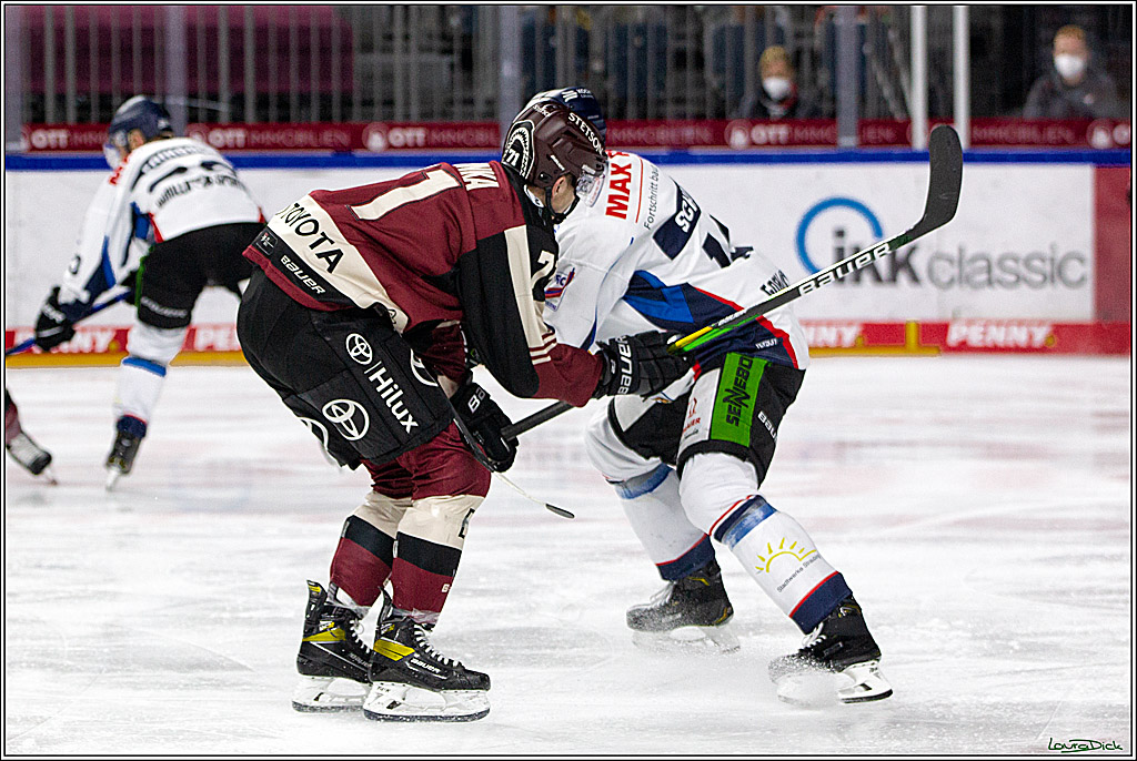 PENNY DEL;  Koelner Haie - Straubing Tigers; Koeln, 14.04.2021